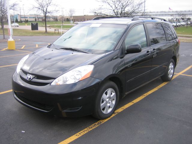 2008 Toyota Sienna XLE