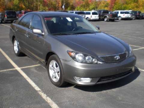 2005 Toyota Camry SE